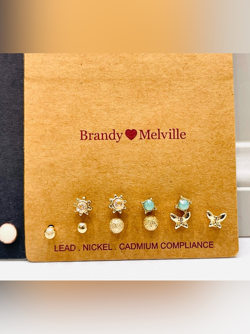 LAST DAY SALE! NEW! Garage & Brandy earrings NWT - Picture 3 of 6